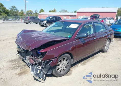 2010 Toyota Avalon Limited z USA, uszkodzony, nr VIN 4T1BK3DB9AU369414